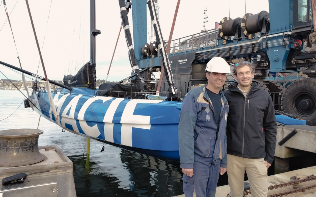 Manoeuvre sur l’ARN au Port de Concarneau, Construction et Réparation Navales