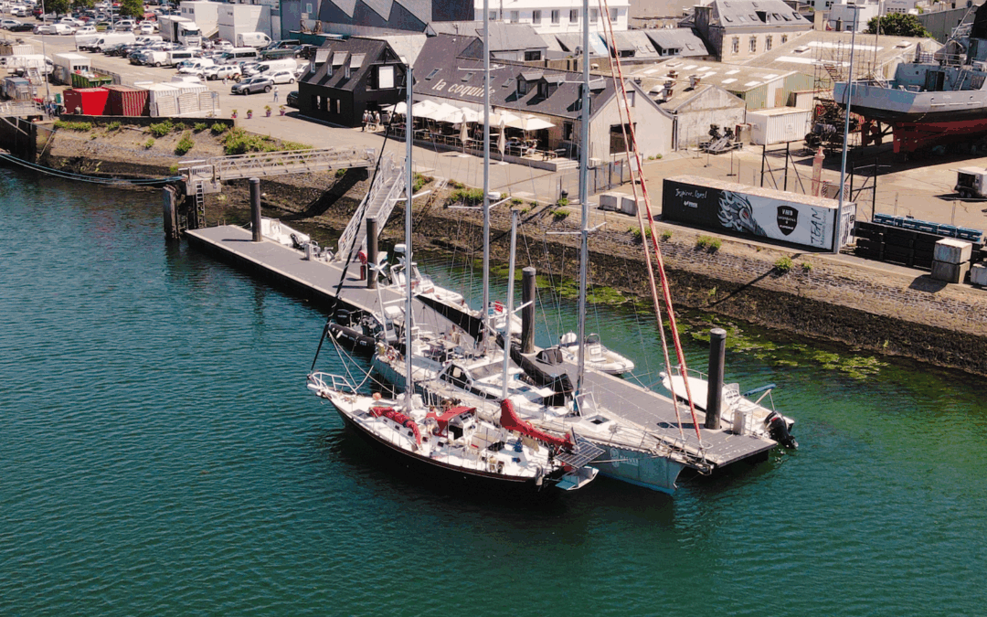 Le Bernick fait escale au Port de Concarneau, Construction et Réparation Navales, avant de mettre cap au Nord